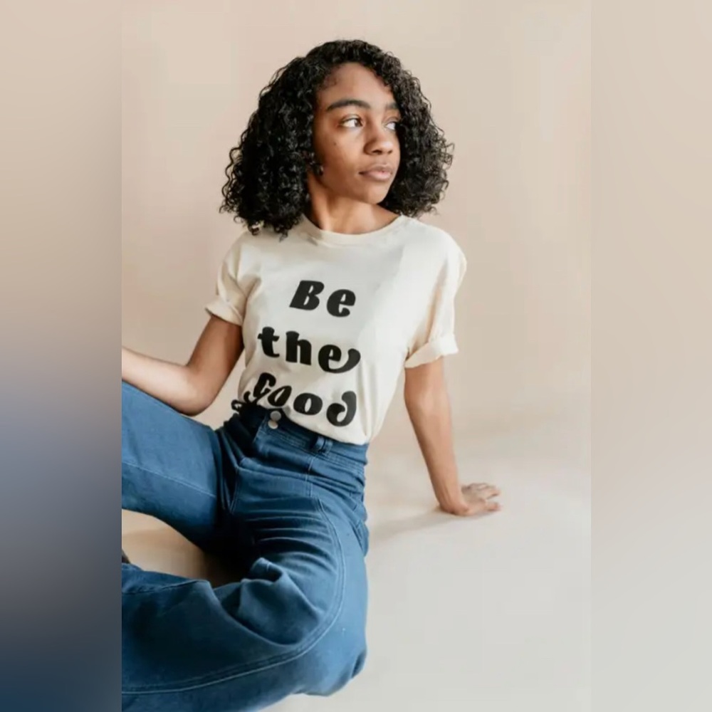 Polished Prints Be The Good Graphic T-Shirt in black and white size medium